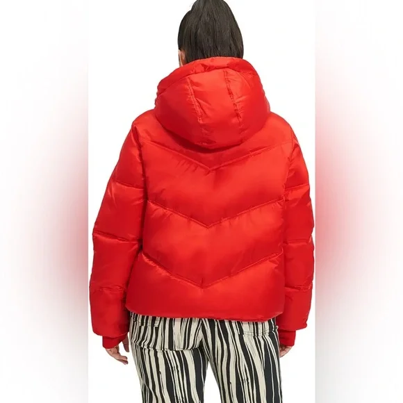 New with tags, UGG Ronney Cropped Puffer Jacket. Size L